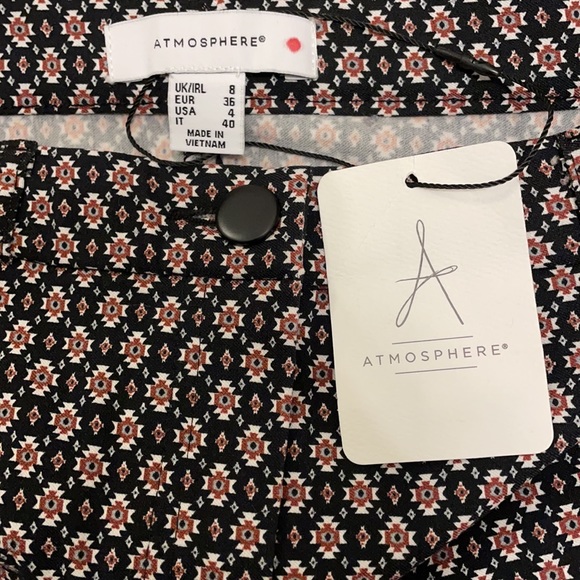 New Atmosphere Stretchy Motif Skinny Pants - Picture 3 of 10